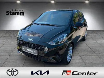 Gebraucht Hyundai i10 GO! 67 PS (49 kW) 2023 Schwarz Kleinwagen