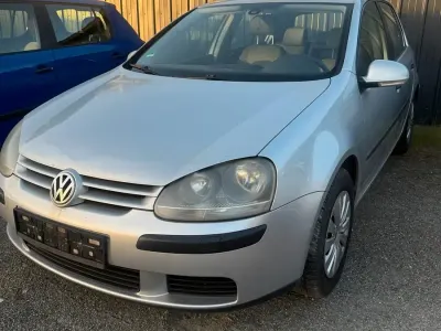 Gebraucht VW Golf IV 105 PS (77 kW) 2004 Silber Kleinwagen