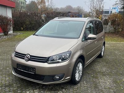 Gebraucht VW Touran 140 PS (102 kW) 2014 Braun Van / Kleinbus