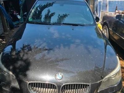 BMW 525