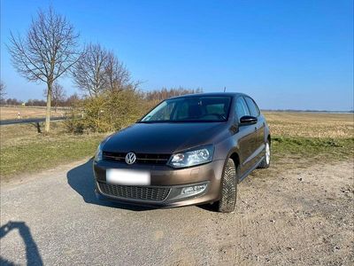 Second-hand VW Polo Trendline 75 CP (55 kW) 2011 Maro Hatchback