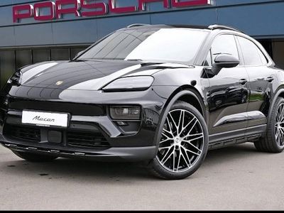 Neu Porsche Macan 4 Electric 300 kW (408 PS) 2026 Schwarz SUV