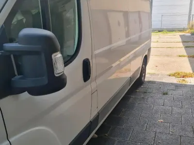 Gebraucht Peugeot Boxer 110 PS (80 kW) 2011 Weiß Van