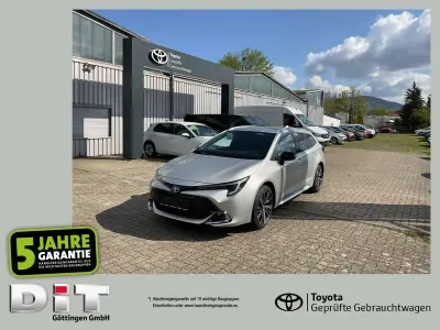 Neu Toyota Corolla 178 PS (130 kW) 2026 Silber Kombi