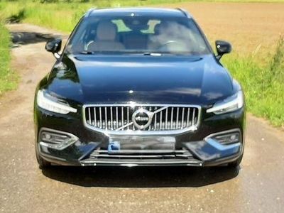 Gebraucht Volvo V60 Inscription 250 PS (183 kW) 2019 Schwarz Kombi