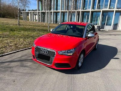 Gebraucht Audi A1 86 PS (63 kW) 2010 Rot Kleinwagen