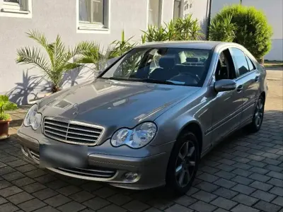 Gebraucht Mercedes C180 2026 Silber Limousine