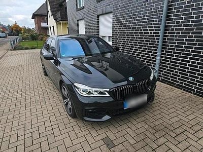 BMW 750