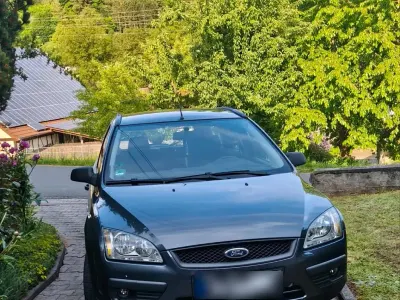 Gebraucht Ford Focus 115 PS (84 kW) 2004 Grau Kombi