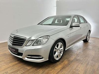 Gebraucht Mercedes E200 136 PS (100 kW) 2011 Silber Limousine