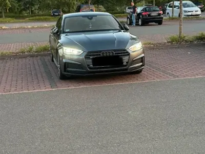 Gebraucht Audi A5 Sportback S-Line 190 PS (139 kW) 2019 Grau Kleinwagen