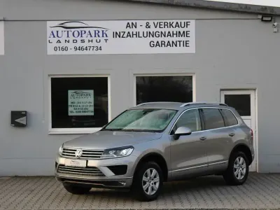 Gebraucht VW Touareg 262 PS (192 kW) 2015 Silber SUV