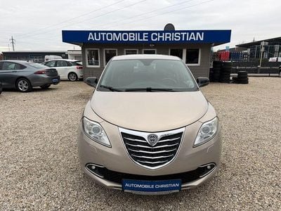 Gebraucht Lancia Ypsilon Platinum 86 PS (63 kW) 2011 Beige Kleinwagen
