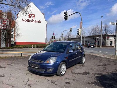 Gebraucht Ford Fiesta Trend 69 PS (50 kW) 2006 Blau Kleinwagen