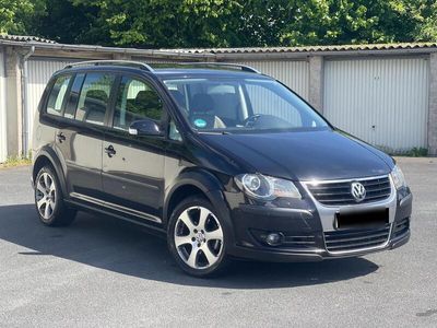 VW Touran Cross