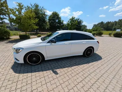Gebraucht Mercedes CLA200 Shooting Brake 156 PS (114 kW) 2019 Weiß Kombi