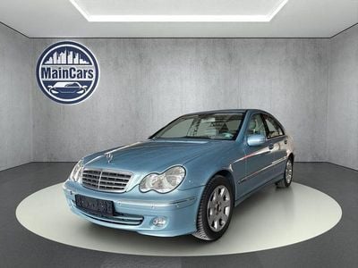 Usata Mercedes C220 150 CV (110 kW) 2004 Blu Berlina
