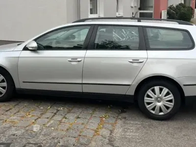 Gebraucht VW Passat 140 PS (102 kW) 2009 Silber Kombi
