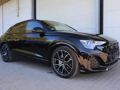 Gebraucht Audi Q8 Sport 286 PS (210 kW) 2024 Schwarz SUV