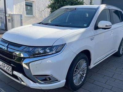 Mitsubishi Outlander P-HEV
