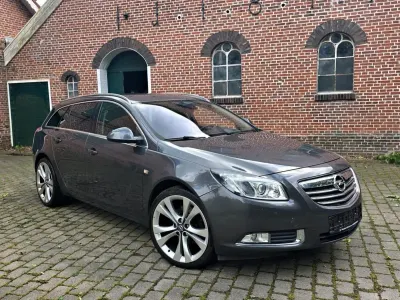 Gebraucht Opel Insignia Sport 260 PS (191 kW) 2009 Grau Kombi