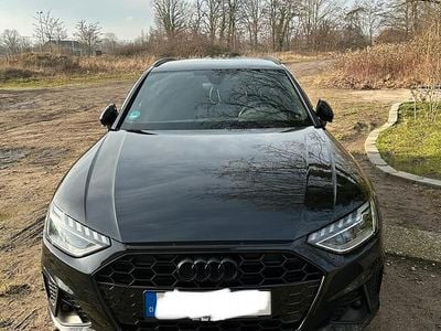 Schwarz Gebraucht 2020 Audi A4 Kombi | 25.000 € (Fairer Preis)