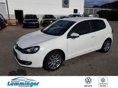 Gebraucht VW Golf VI Highline 122 PS (89 kW) 2009 Candyweiß Limousine