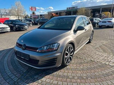 Gebraucht VW Golf VII GTI 230 PS (169 kW) 2015 Limestone grey Limousine