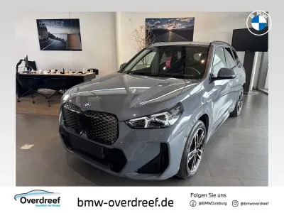 Neu BMW iX1 M Sport 230 kW (313 PS) 2026 Grau SUV
