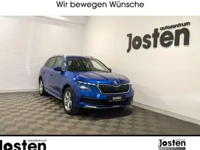 Begagnad Skoda Kamiq Style 90 HK (66 kW) 2022 Blå SUV
