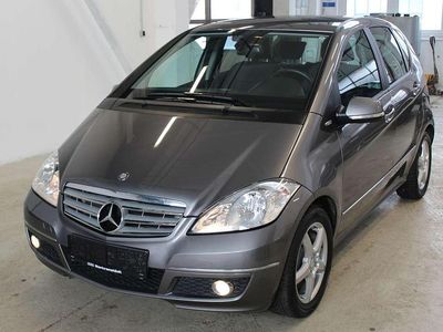 Gebraucht Mercedes A160 95 PS (69 kW) 2010 Mountaingrau  met. Kleinwagen