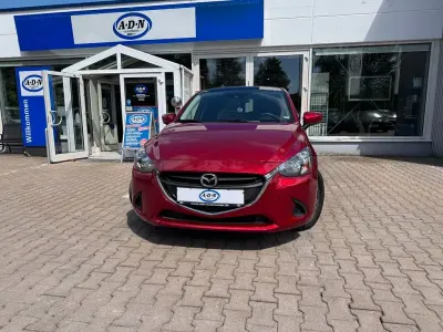 Gebraucht Mazda 2 Signature 75 PS (55 kW) 2019 Rot Limousine