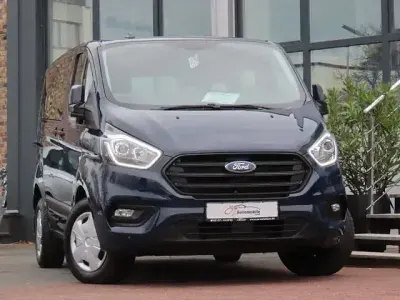 Second-hand Ford Transit Custom 131 CP (96 kW) 2023 Albastru Monovolum