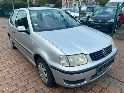Gebraucht VW Polo 60 PS (44 kW) 2001 Silber Kleinwagen