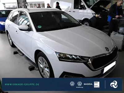 Brugt Skoda Octavia Style 110 HK (80 kW) 2022 Hvid Stationcar