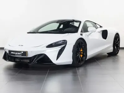 Gebraucht McLaren Artura 700 PS (514 kW) 2025 Weiß Coupé