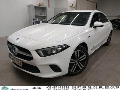 Gebraucht Mercedes A250 Progressive 218 PS (160 kW) 2021 Weiß Limousine