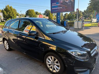 Mercedes B200