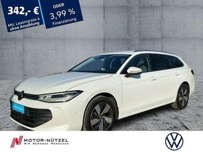 Gebraucht VW Passat Business 150 PS (110 kW) 2024 Oryxweiß perlmutteffekt Kombi