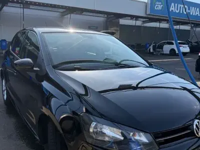 Gebraucht VW Polo Highline 90 PS (66 kW) 2012 Schwarz Kleinwagen