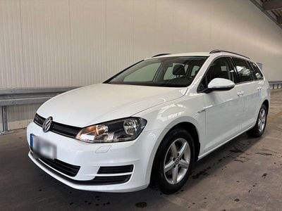Weiß Gebraucht 2014 VW Golf VII Kombi | 7.390 € (Fairer Preis)
