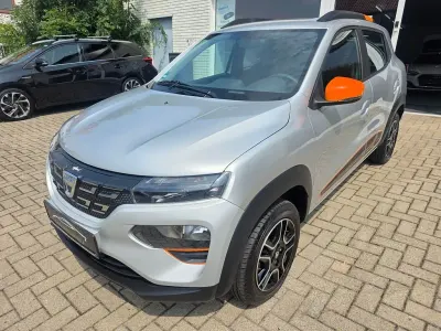 Gebraucht Dacia Spring Comfort Plus 33 kW (45 PS) 2022 Silber Kleinwagen