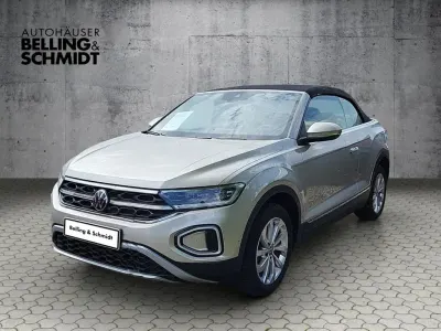 Gebraucht VW T-Roc Cabriolet Style 110 PS (80 kW) 2023 Ivory silver (metallic) Cabrio