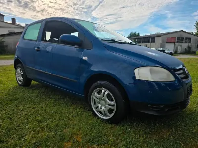 Gebraucht VW Fox 75 PS (55 kW) 2005 Blau Kleinwagen
