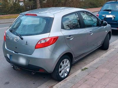 Gebraucht Mazda 2 102 PS (75 kW) 2012 Silber Kleinwagen