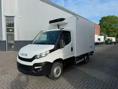 Używany Iveco Daily 129 KM (94 kW) 2015 Biały Van
