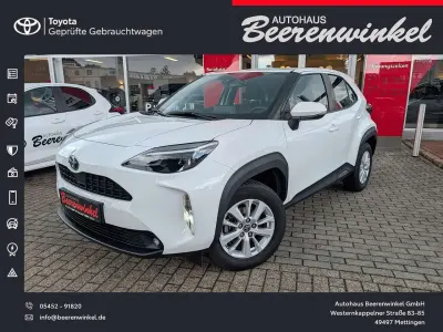 Gebraucht Toyota Yaris Cross Comfort 116 PS (85 kW) 2022 Weiß SUV