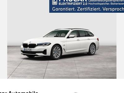 Mineralweiß Gebraucht 2023 BMW 530e Sport Line Kombi | 39.220 € (Fairer Preis)