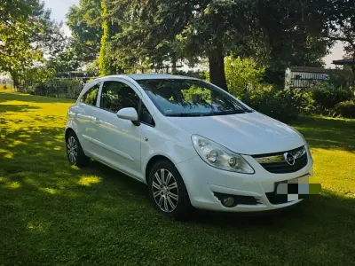 Gebraucht Opel Corsa 60 PS (44 kW) 2007 Weiß Kleinwagen