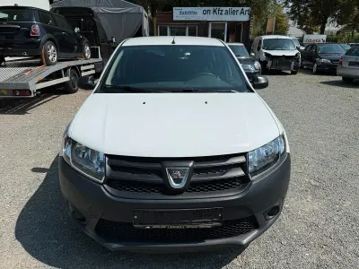 Gebraucht Dacia Sandero Essentiel 75 PS (55 kW) 2015 Weiß Kleinwagen